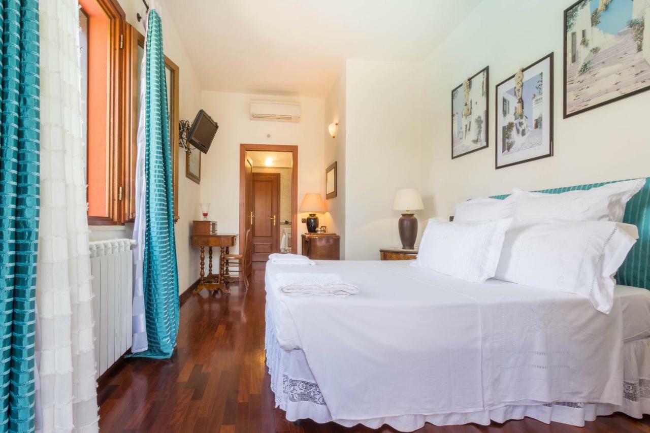 Hotel Stella Quartu SantʼElena Zewnętrze zdjęcie